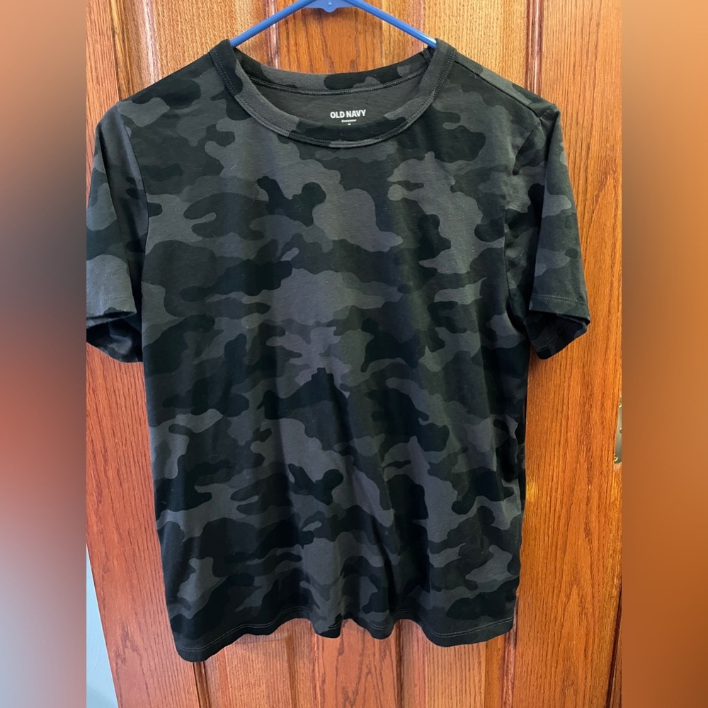Old Navy Everywear Camo Shirt M